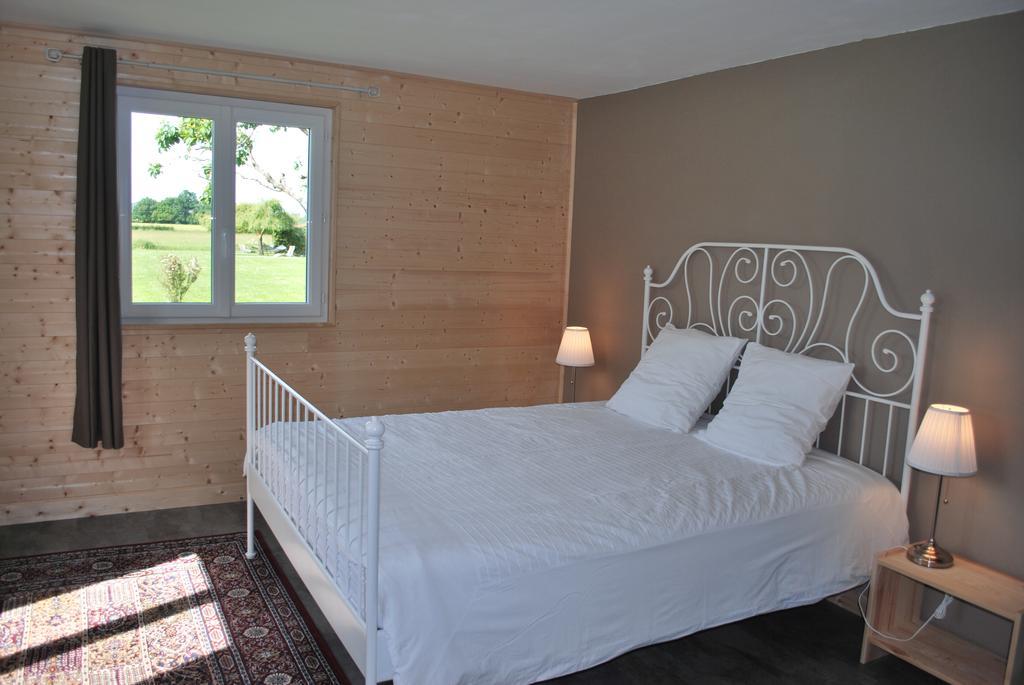 Domaine Les Gandins Bed and Breakfast Saint-Germain-de-Salles Esterno foto